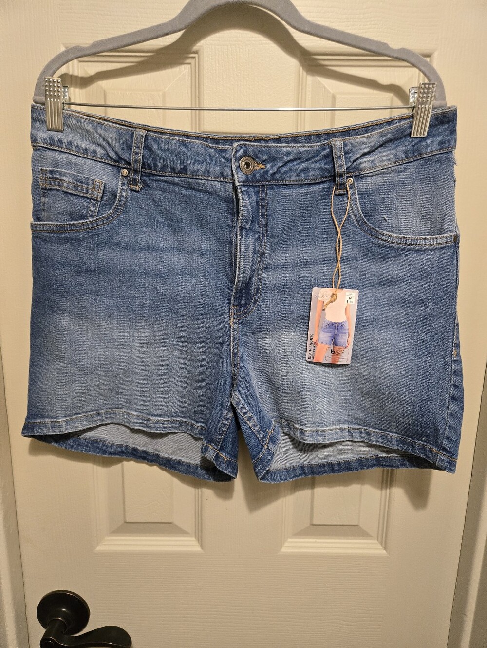 Serra Classic Women's Denim Shorts - Medium Wash Sz 10